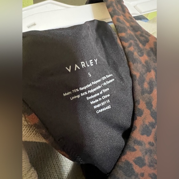 21. VARLEY Let's Move Harris Graphic - Picture 8 of 14